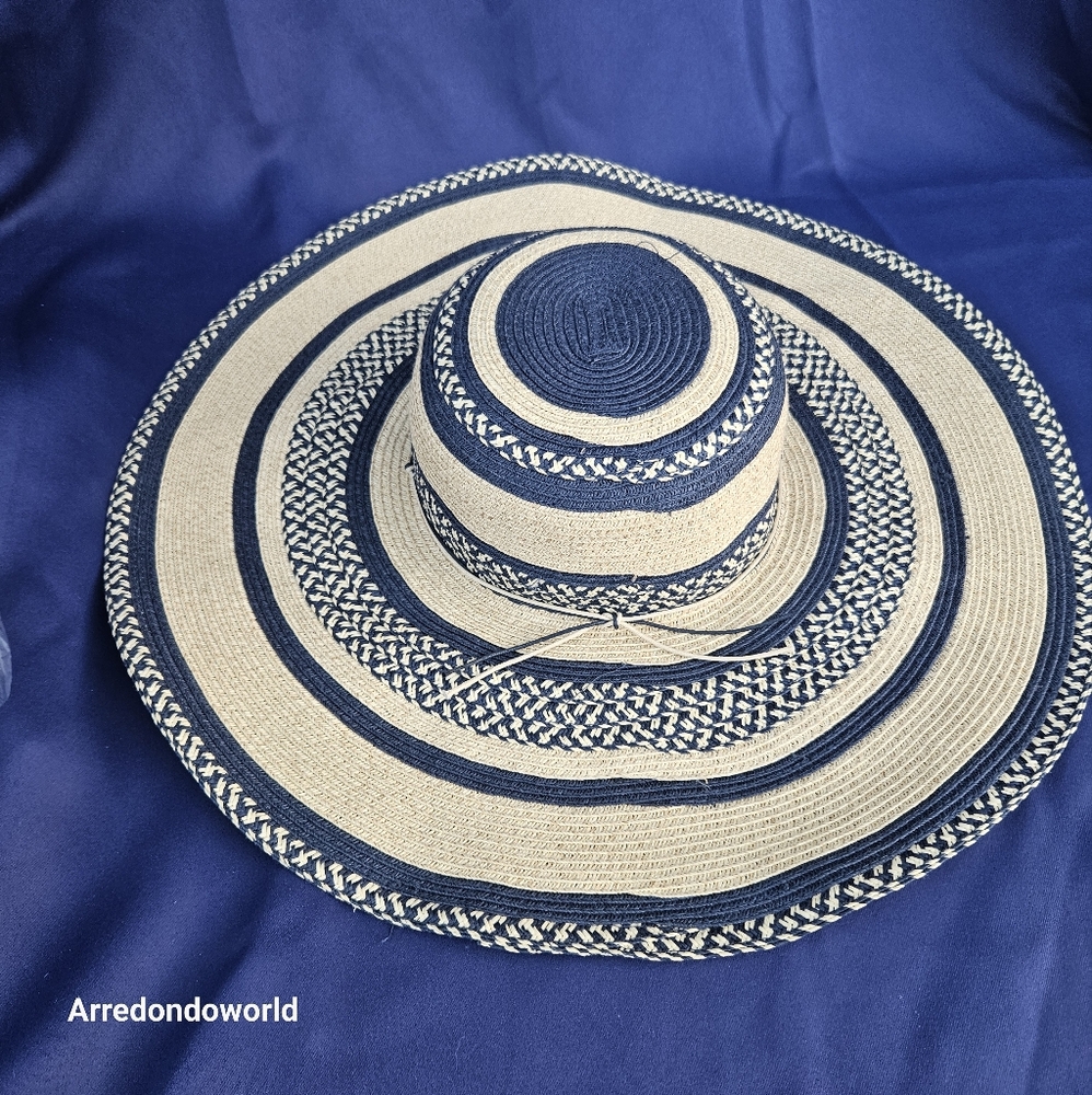 Tommy Bahama Women's Tan and Navy Blue Hat